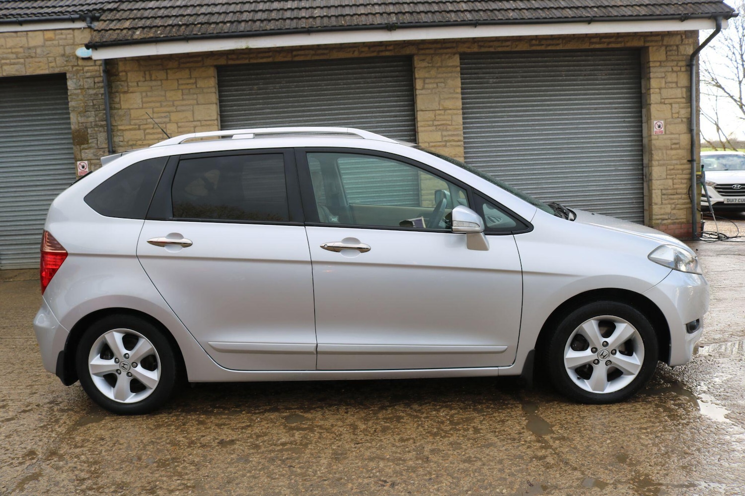 Used Honda FR-V 2009 for sale - 77625827: Photo 4