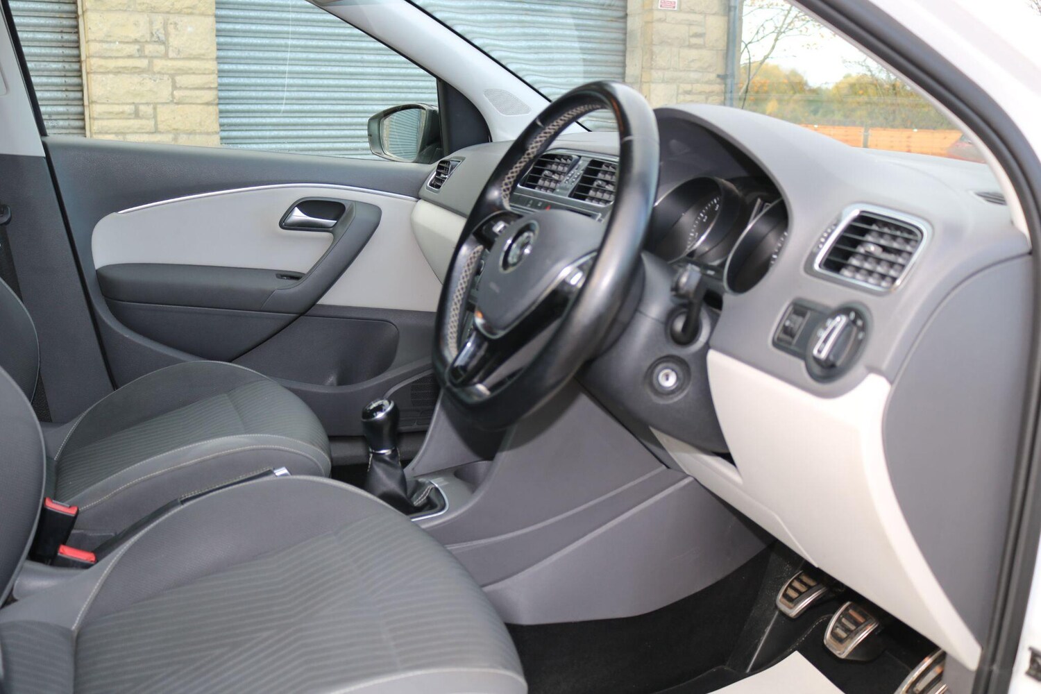 Used Volkswagen Polo 2015 for sale - 77498218: Photo 12