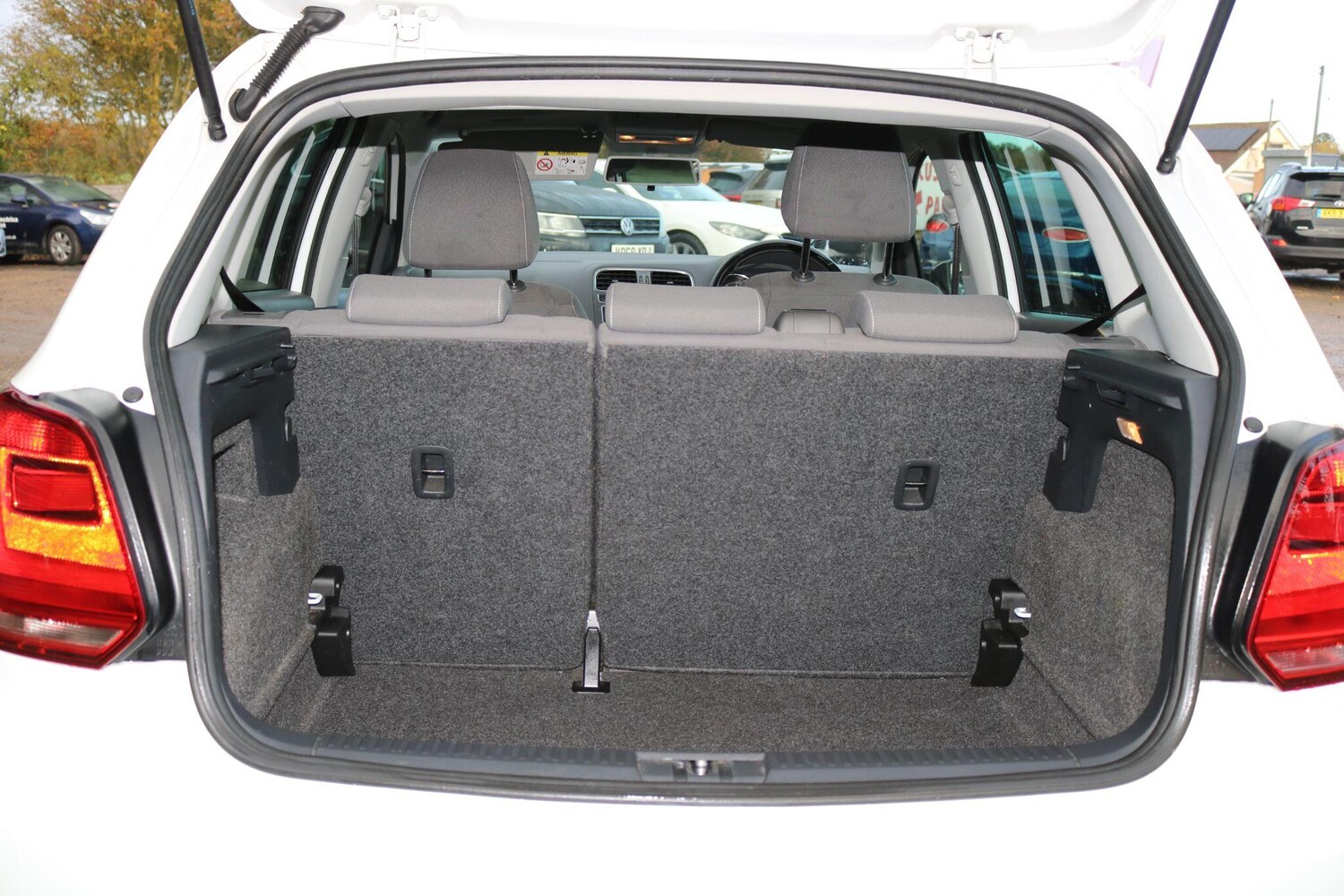 Used Volkswagen Polo 2015 for sale - 77498218: Photo 15