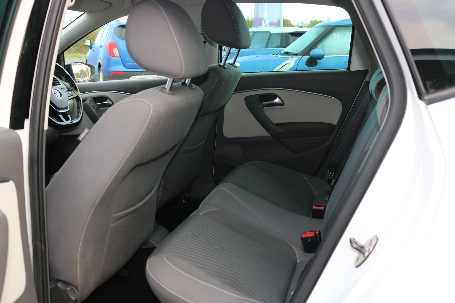 Used Volkswagen Polo 2015 for sale - 77498218: Photo 16