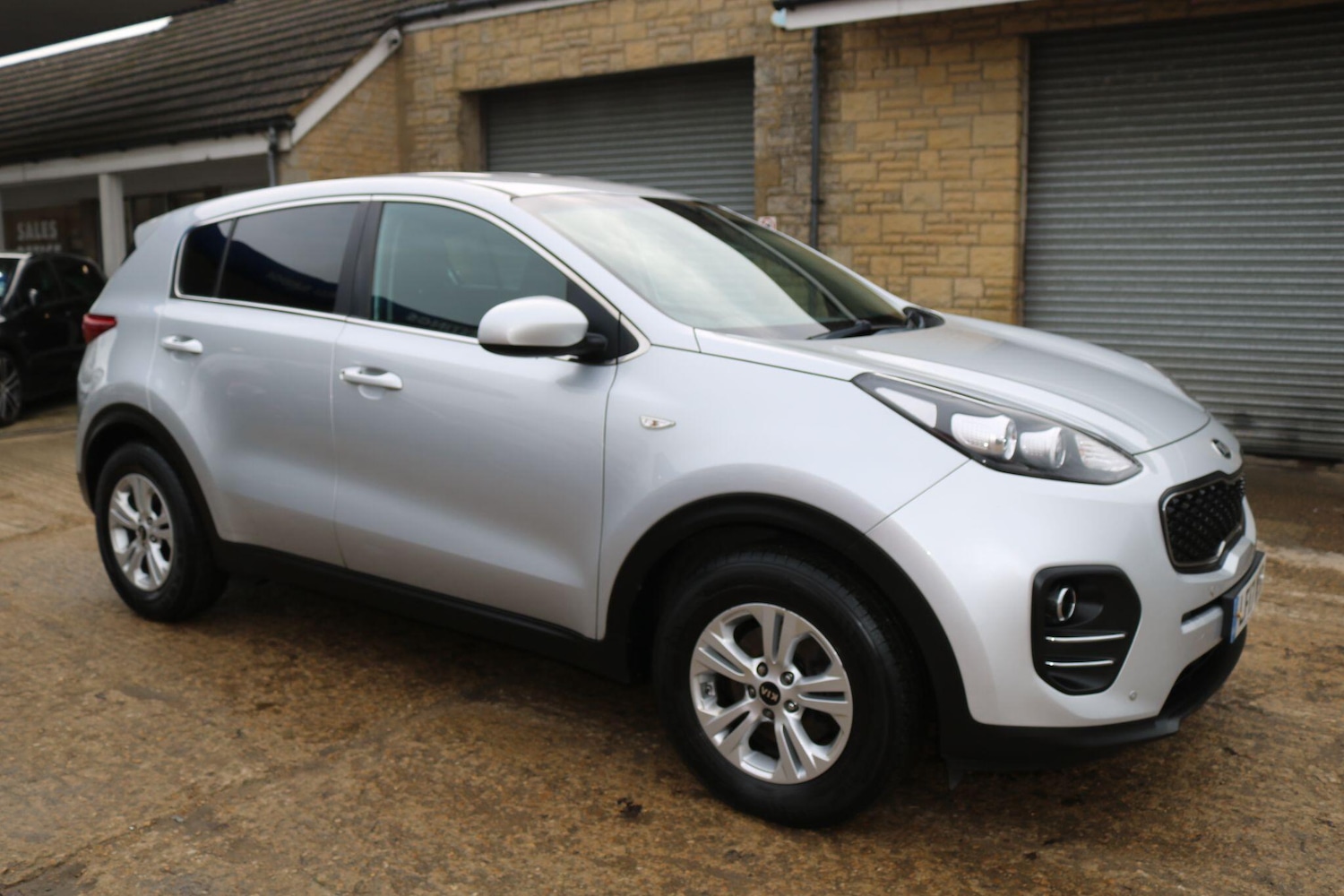 Used Kia Sportage 2017 for sale - 77498175: Photo 2