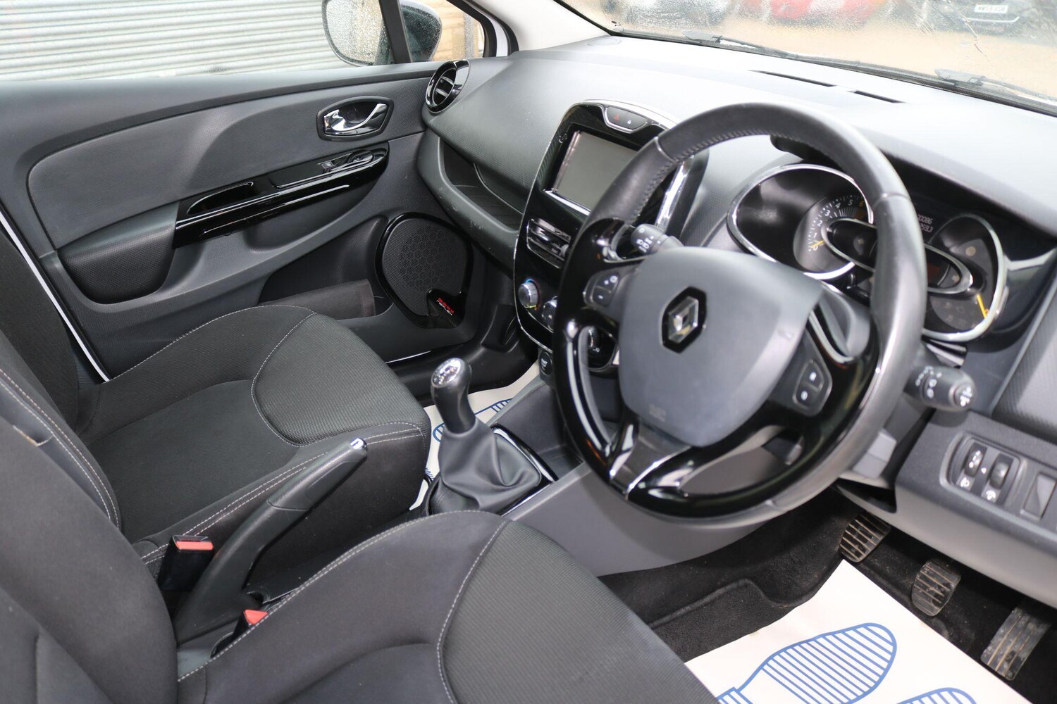 Used Renault Clio 2014 for sale - 77498217: Photo 17