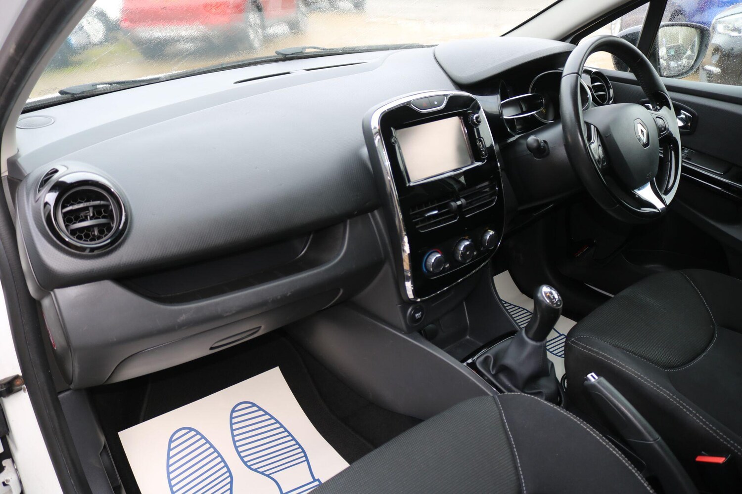 Used Renault Clio 2014 for sale - 77498217: Photo 20