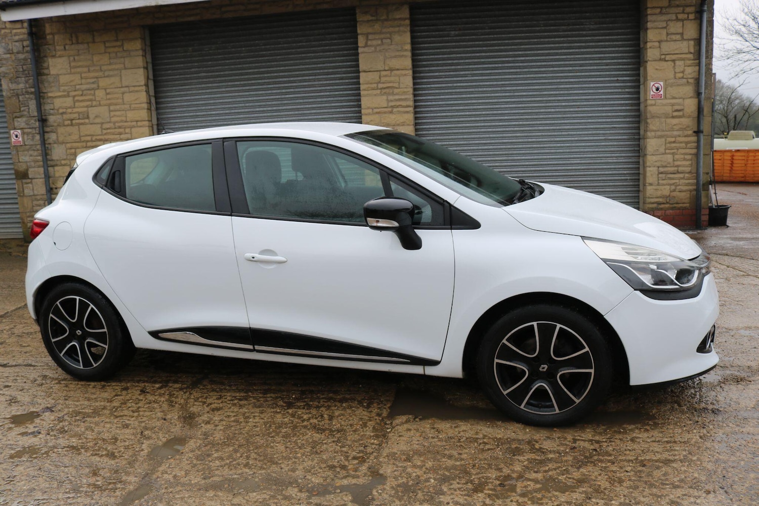 Used Renault Clio 2014 for sale - 77498217: Photo 3