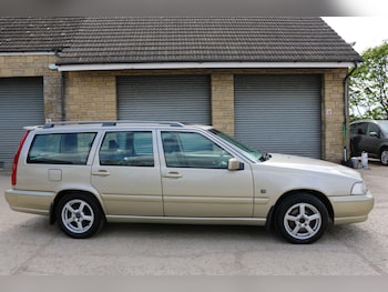 Used Volvo V70 1999 for sale - 78334463: Photo