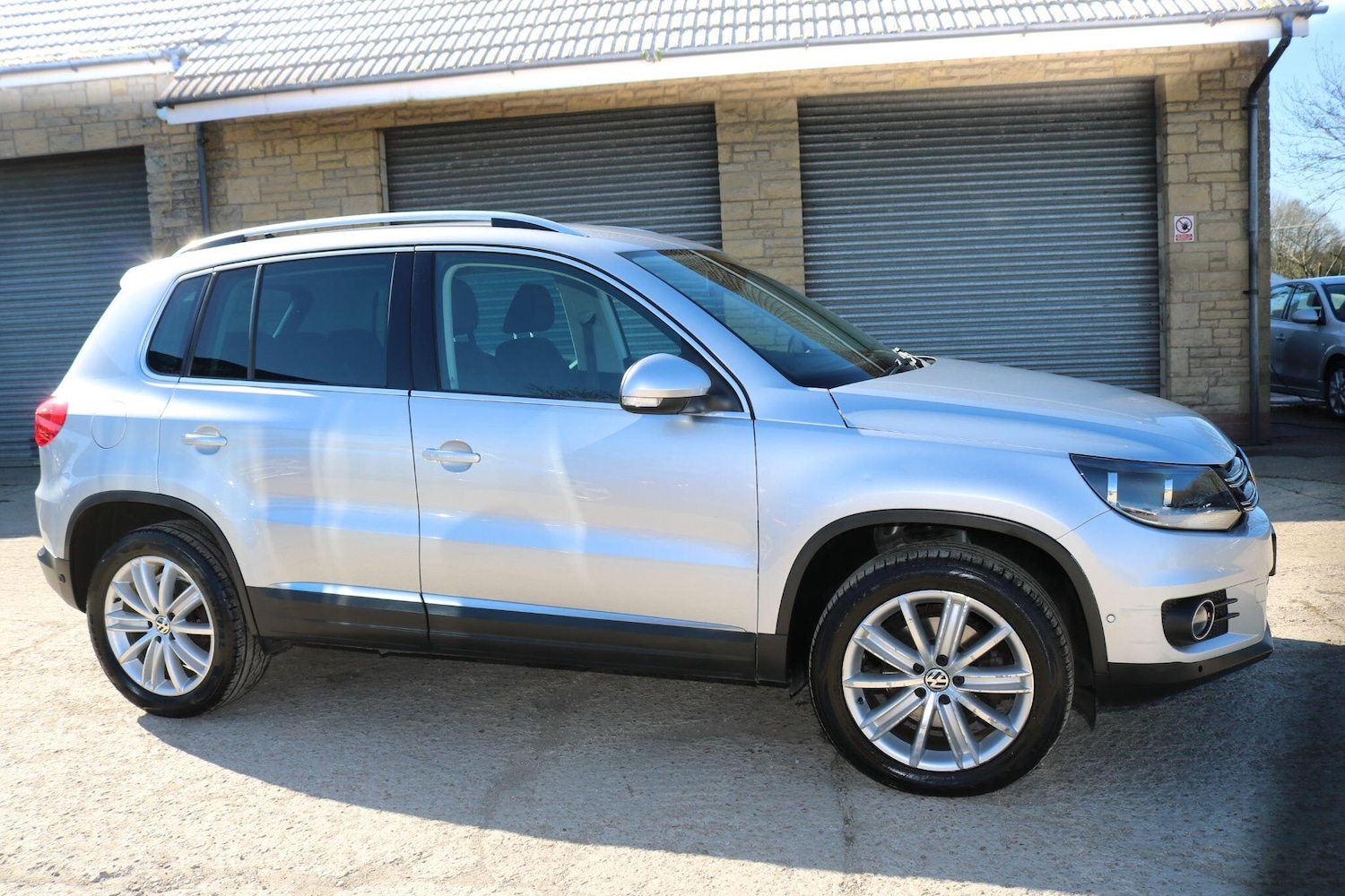 Used Volkswagen Tiguan 2016 for sale - 77939552: Photo 3