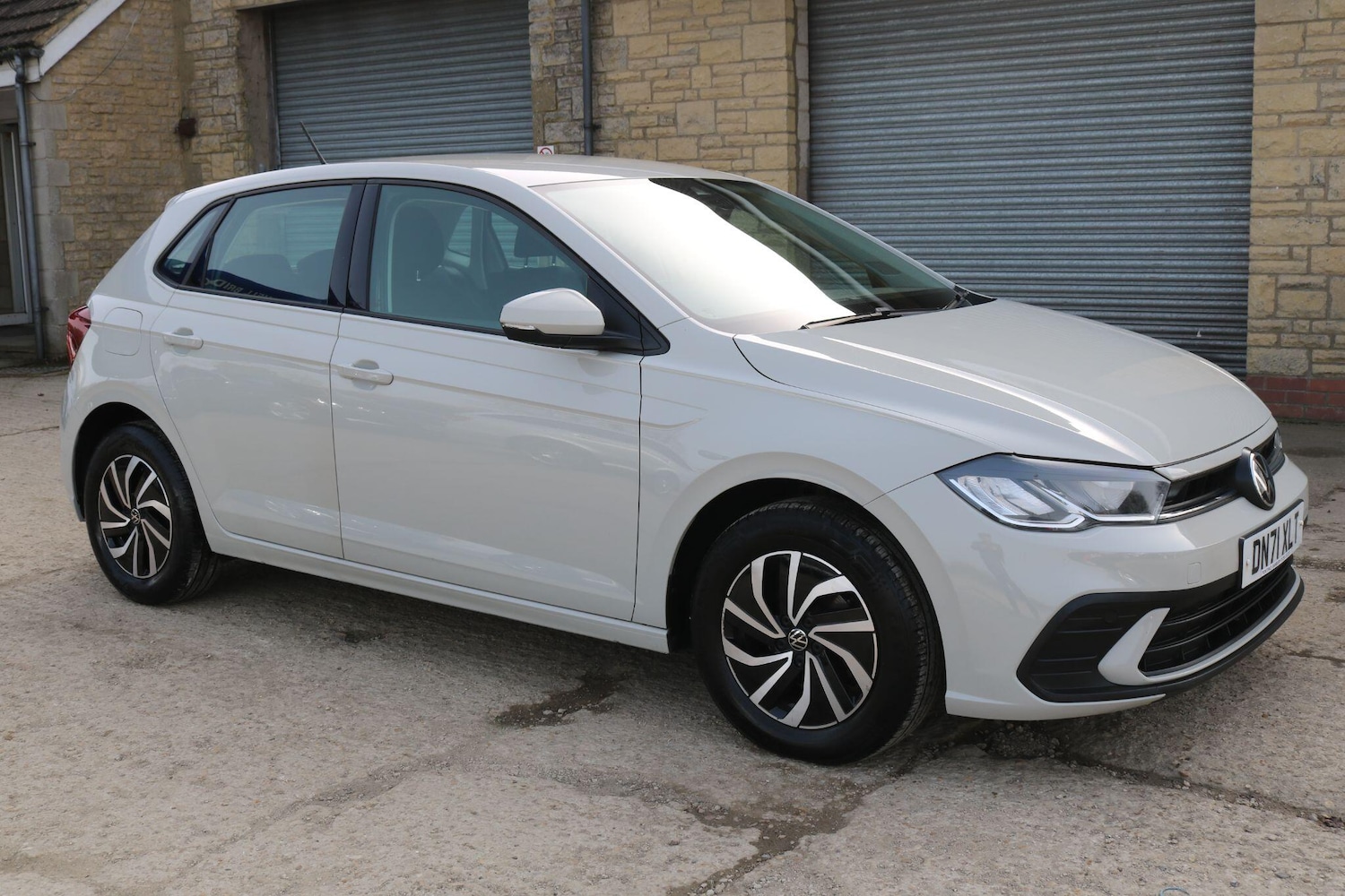 Used Volkswagen Polo 2022 for sale - 77769019: Photo 2