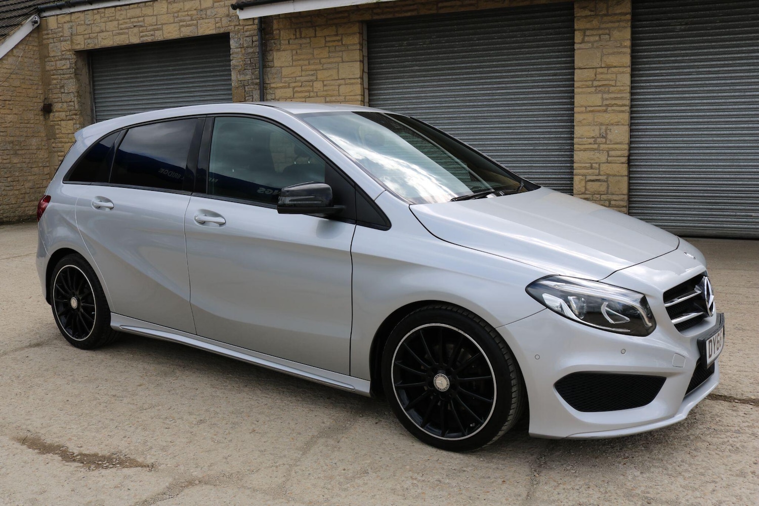 Used Mercedes-Benz B Class 2016 for sale - 78073038: Photo 2