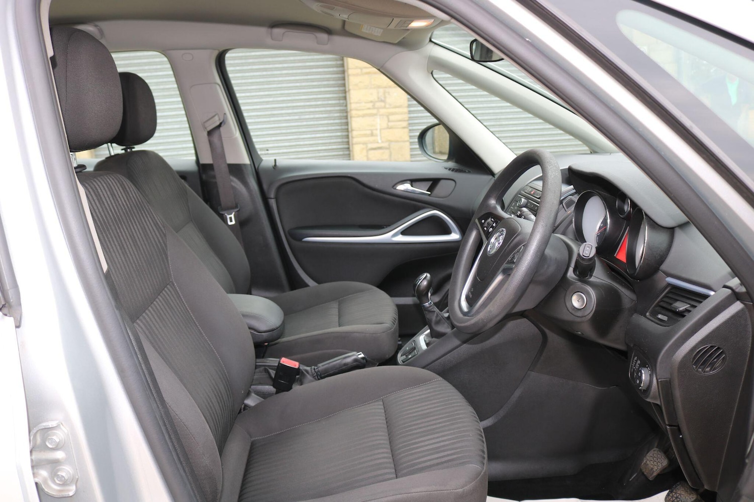 Used Vauxhall Zafira 2015 for sale - 77498207: Photo 16