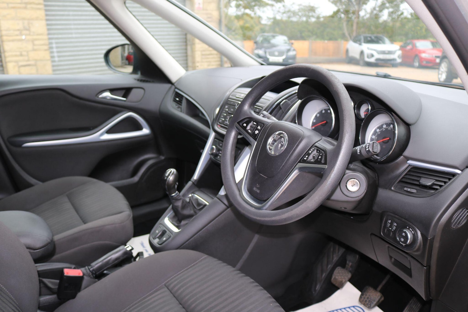 Used Vauxhall Zafira 2015 for sale - 77498207: Photo 17