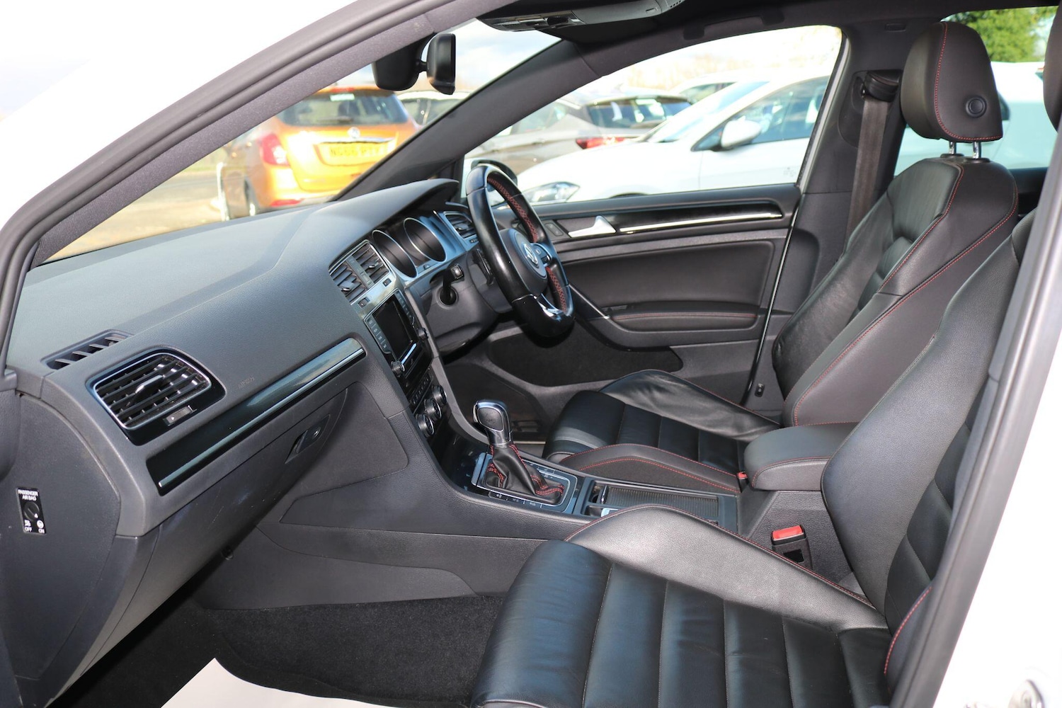 Used Volkswagen Golf 2014 for sale - 77696365: Photo 19