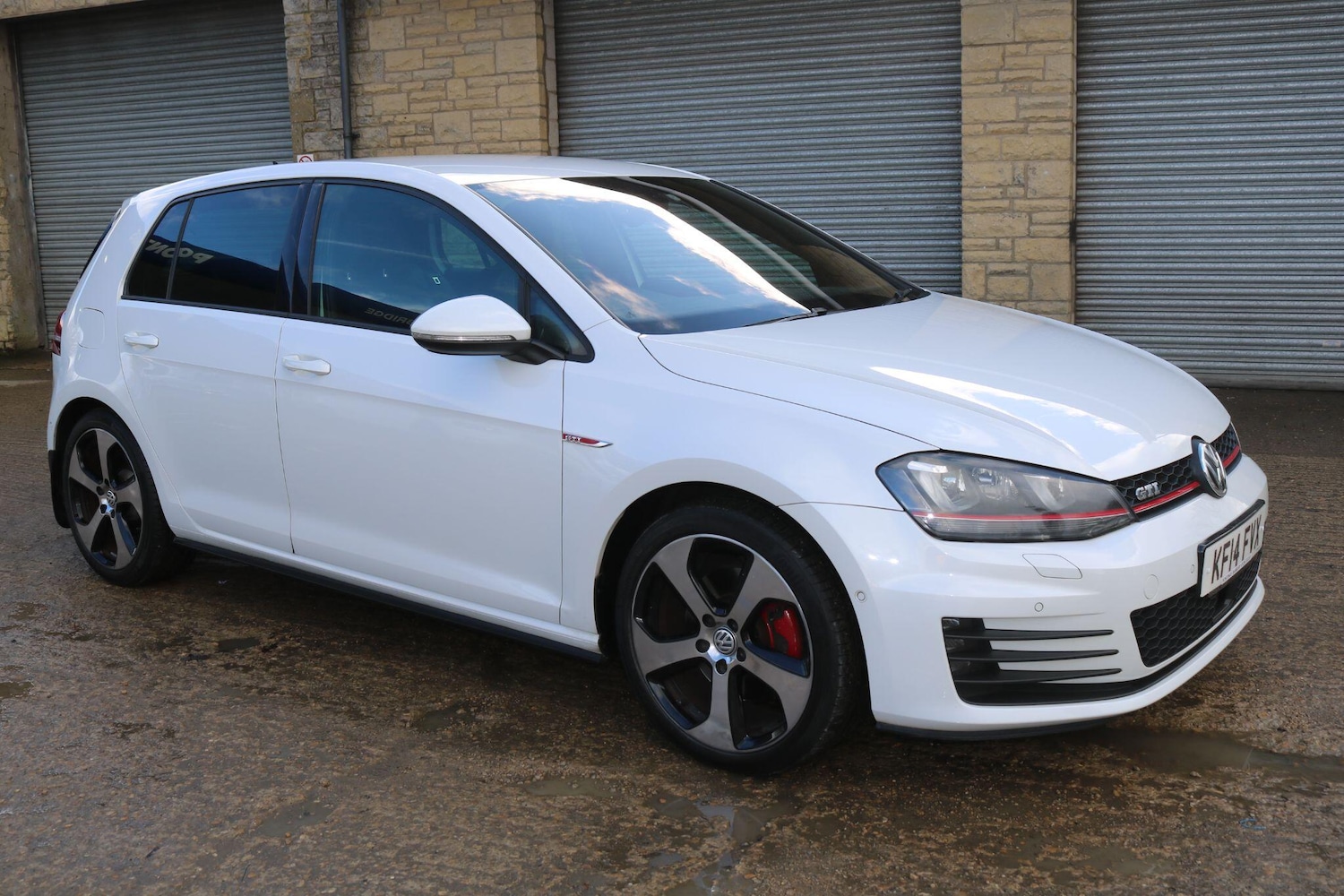 Used Volkswagen Golf 2014 for sale - 77696365: Photo 2