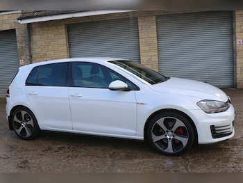 Used Volkswagen Golf 2014 for sale - 77696365: Photo