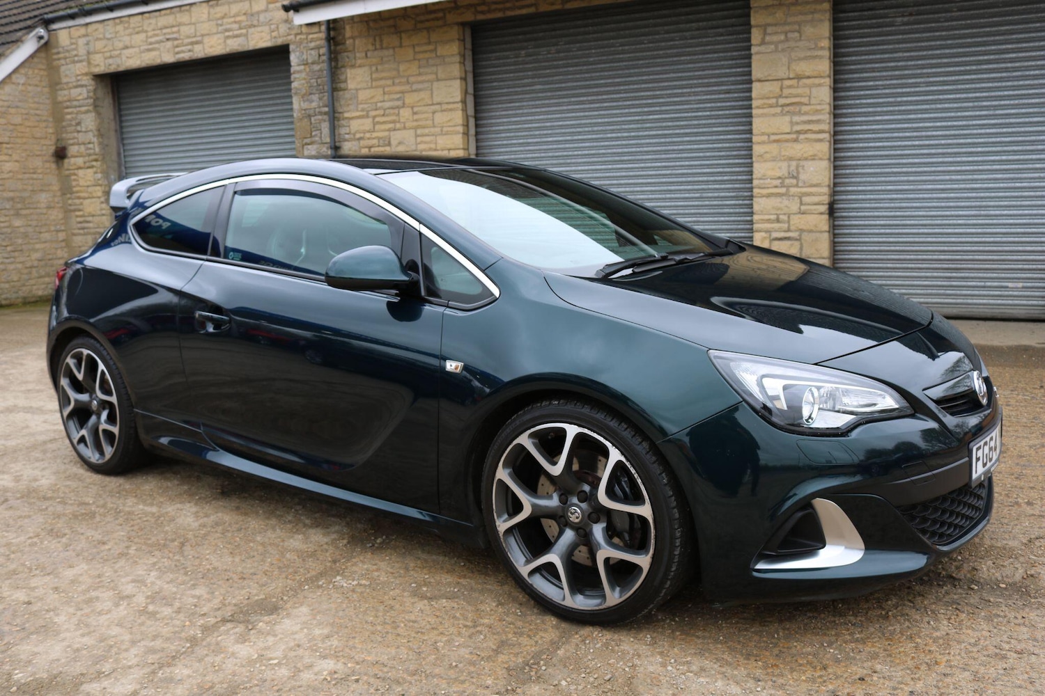 Used Vauxhall Astra GTC 2014 for sale - 78046817: Photo 2
