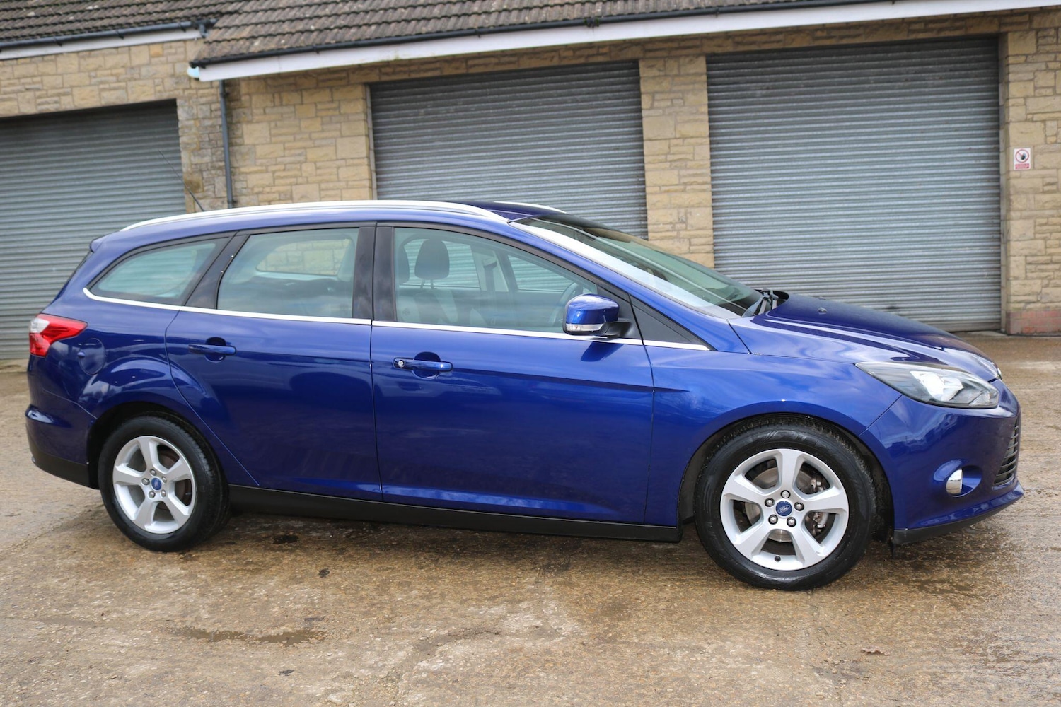 Used Ford Focus for sale - 77497452: Photo 3