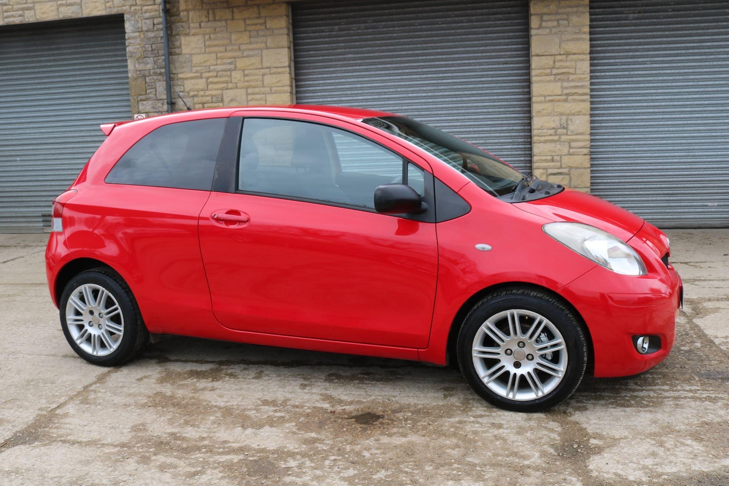 Used Toyota Yaris for sale - 77908474: Photo 3