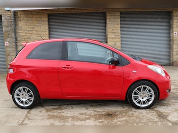 Used Toyota Yaris 2011 for sale - 77908474: Photo
