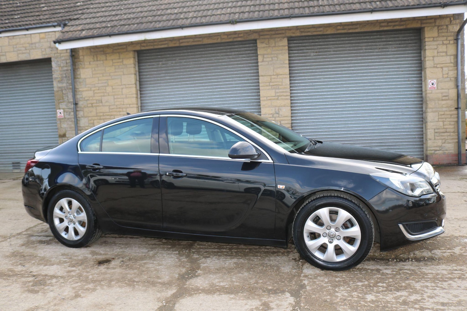 Used Vauxhall Insignia for sale - 77670328: Photo 3