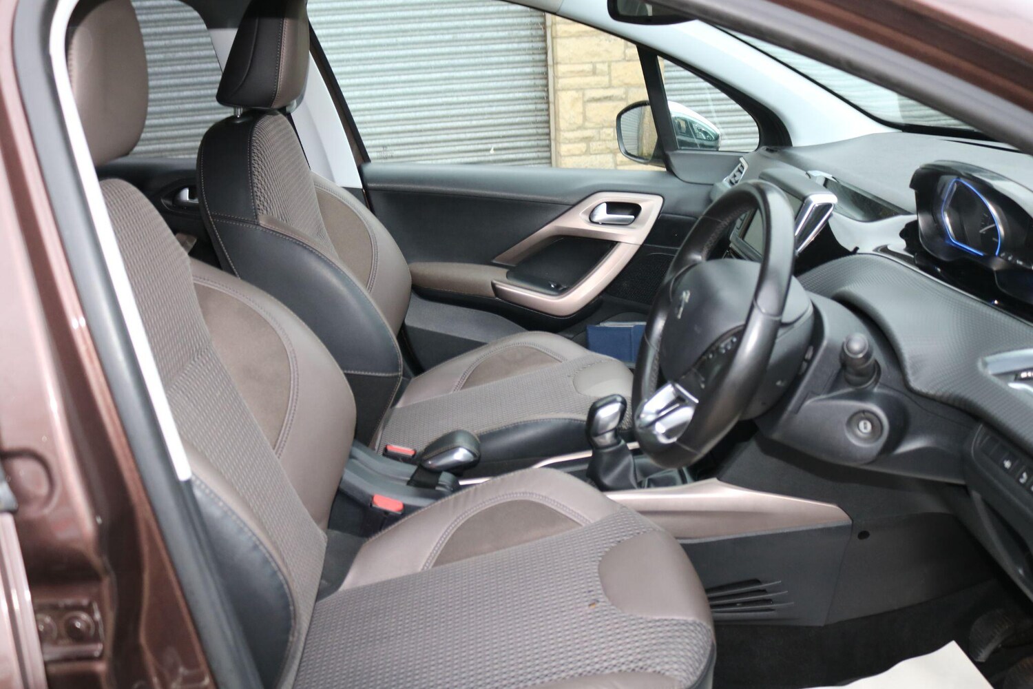 Used Peugeot 2008 2015 for sale - 77498203: Photo 16