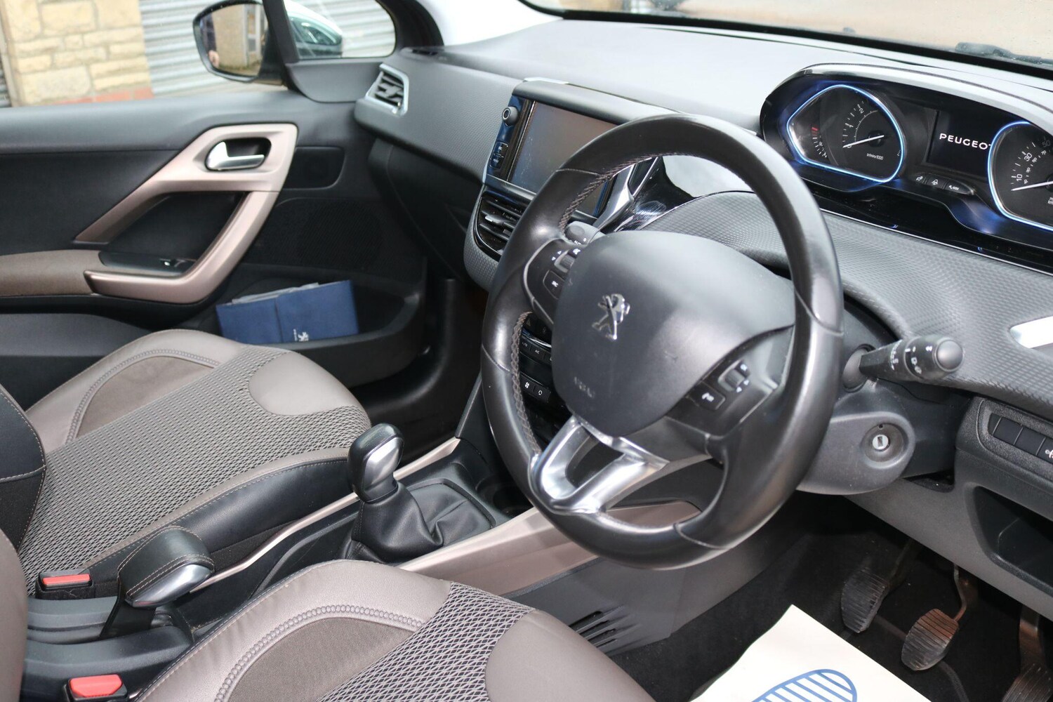 Used Peugeot 2008 2015 for sale - 77498203: Photo 17