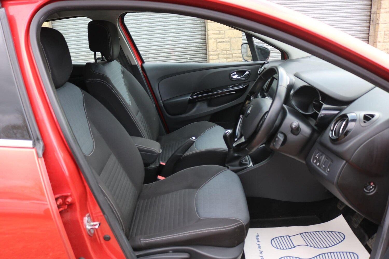 Used Renault Clio for sale - 77497389: Photo 16