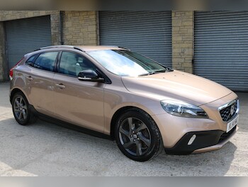 Used Volvo V40 Cross Country 2014 for sale - 78461288: Photo