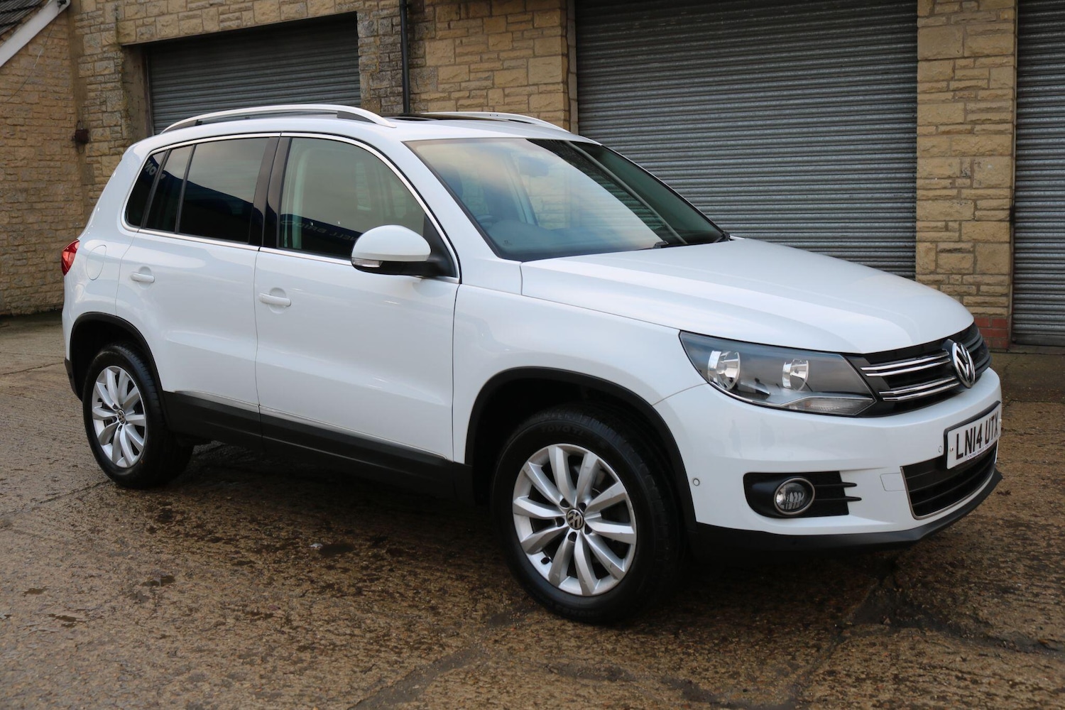 Used Volkswagen Tiguan 2014 for sale - 77498211: Photo 2