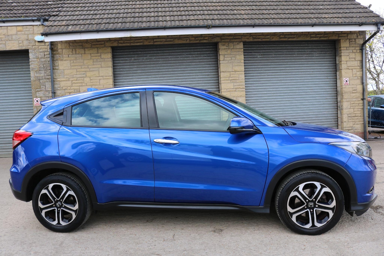 Used Honda HR-V 2017 for sale - 78115634: Photo 4