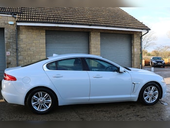 Used Jaguar XF 2015 for sale - 77524998: Photo