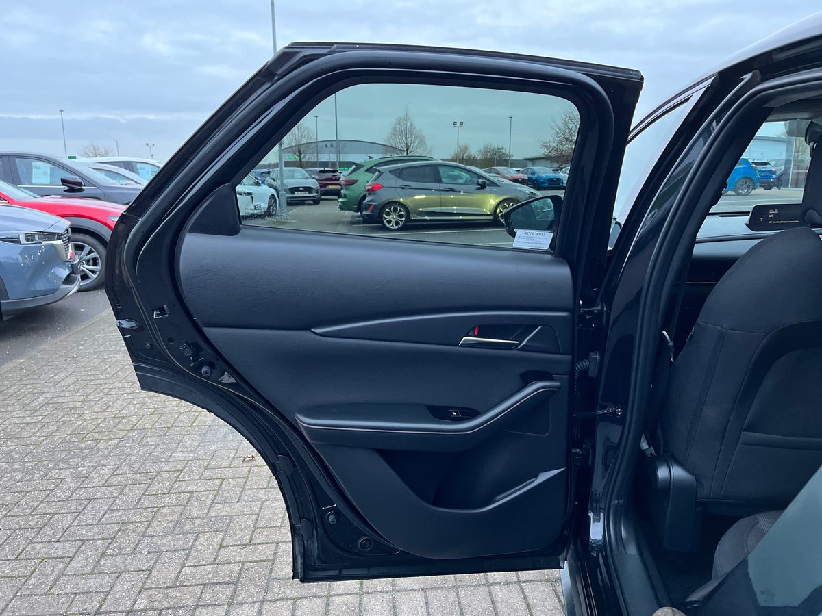 Used Mazda CX-30 2024 for sale - 76878307: Photo 31