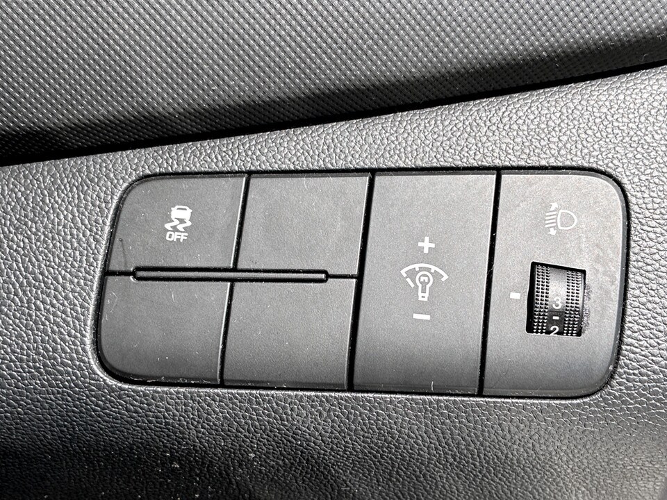 Used Hyundai i10 2020 for sale - 78189797: Photo 40