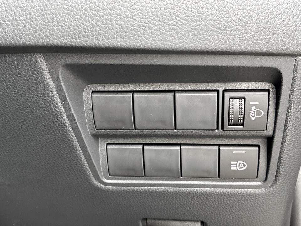 Used Toyota Yaris 2025 for sale - 77872711: Photo 38