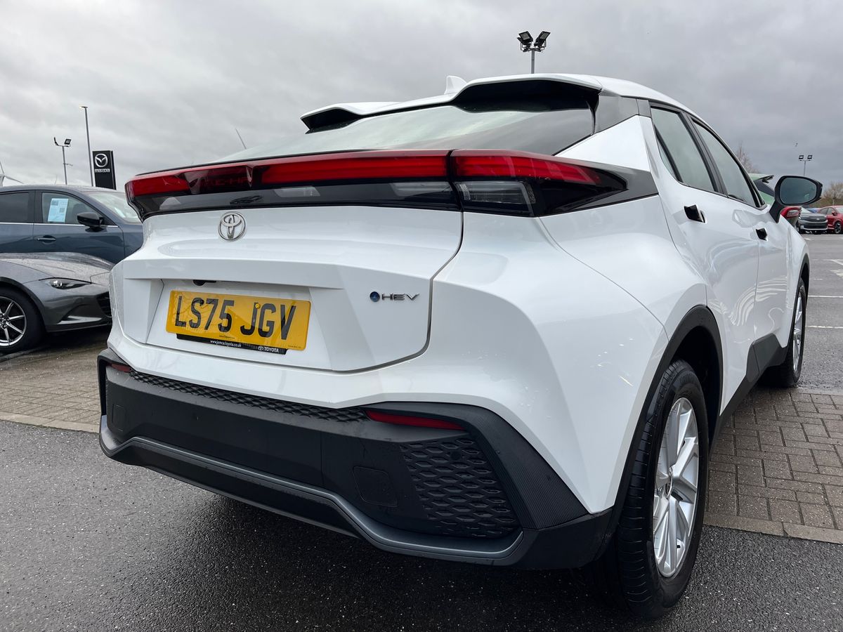 Used Toyota C-HR 2025 for sale - 77002115: Photo 24