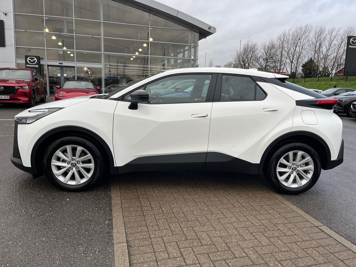 Used Toyota C-HR 2025 for sale - 77002115: Photo 25