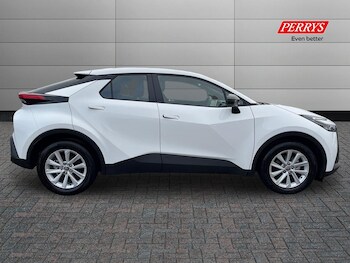 Used Toyota C-HR 2025 for sale - 77002115: Photo