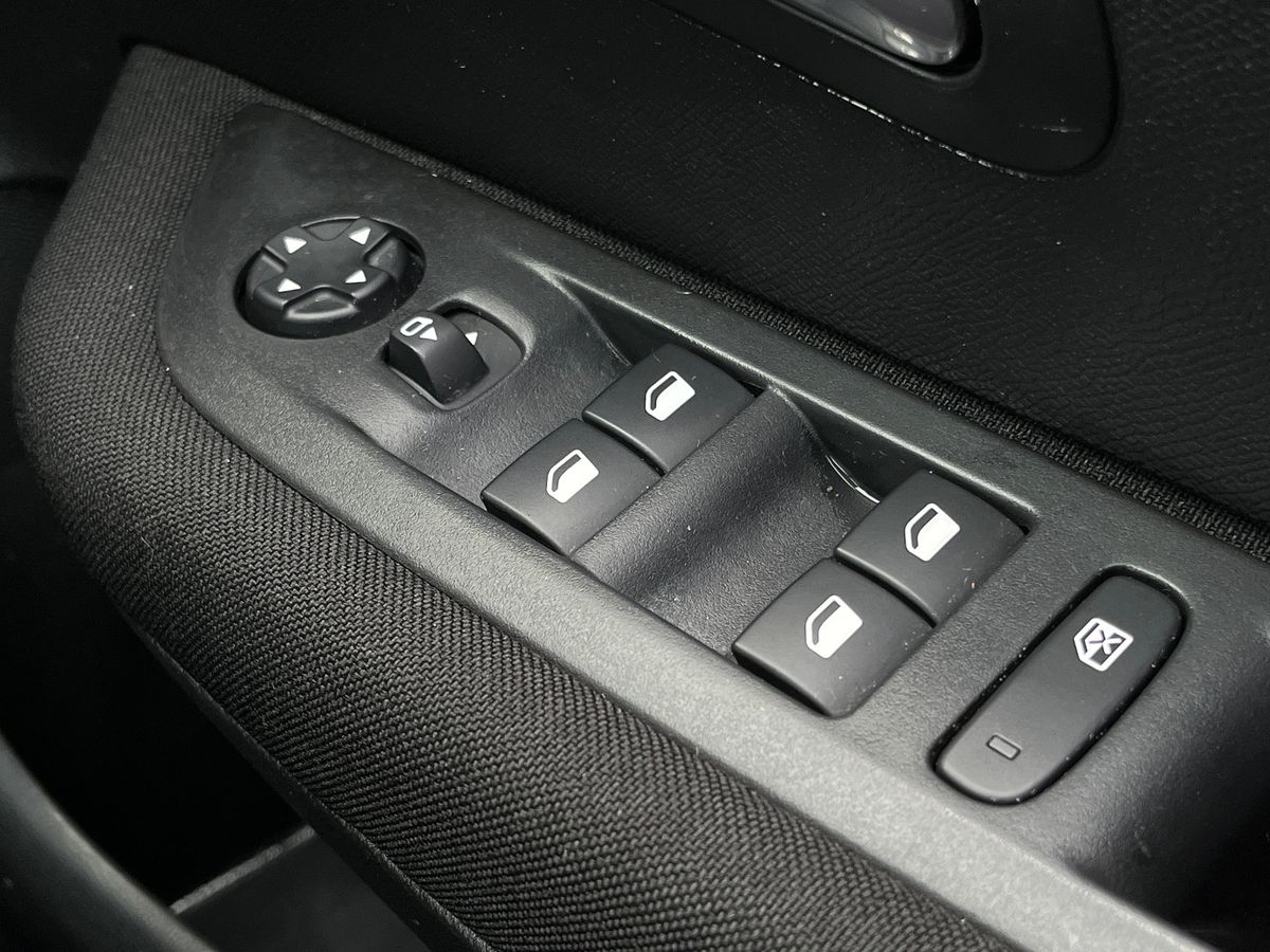 Used Peugeot 208 2023 for sale - 77398558: Photo 18