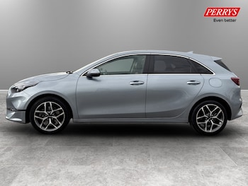 Used Kia Ceed 2023 for sale - 79352227: Photo