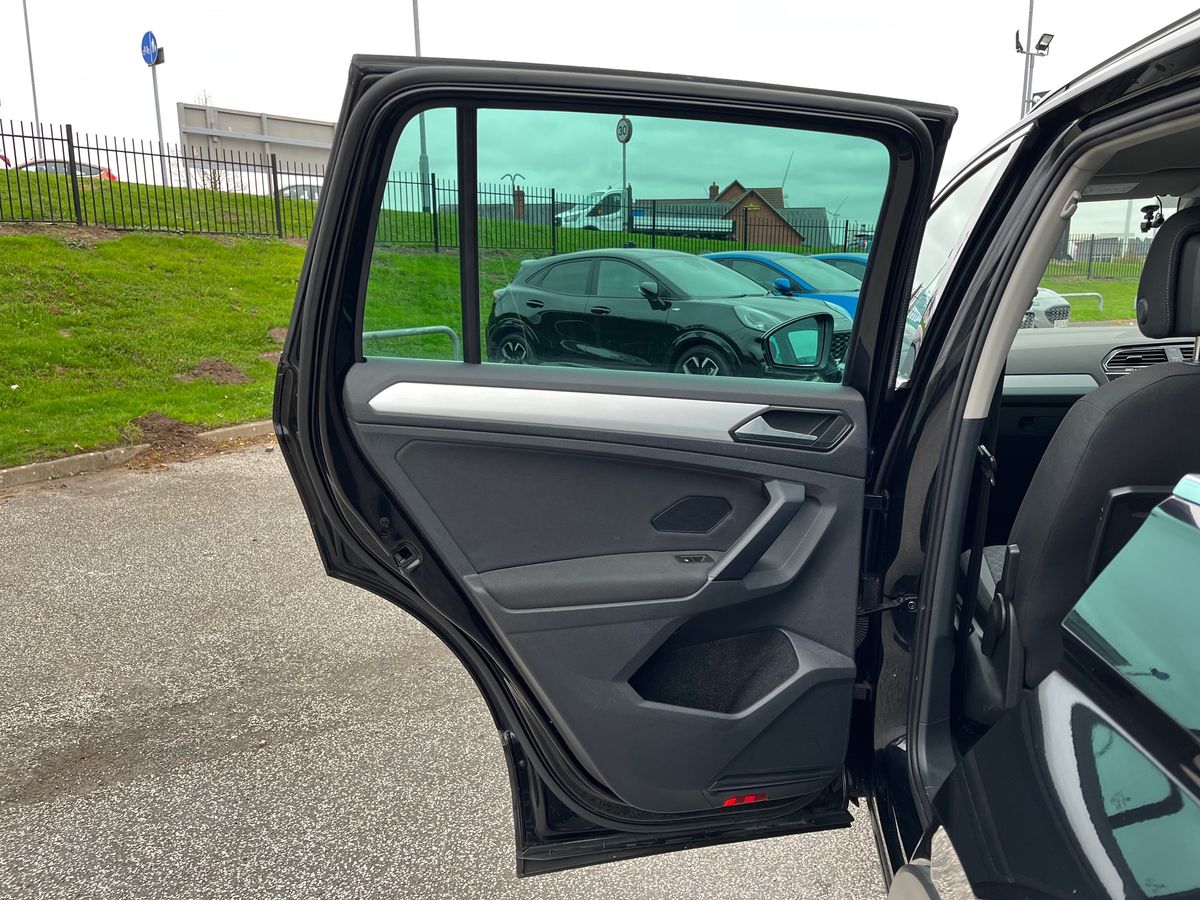 Used Volkswagen Tiguan 2018 for sale - 76264082: Photo 31