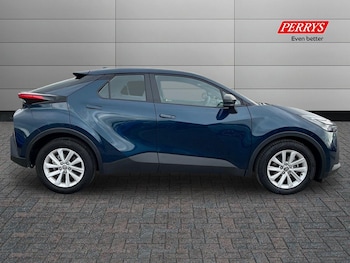Used Toyota C-HR 2025 for sale - 75785607: Photo