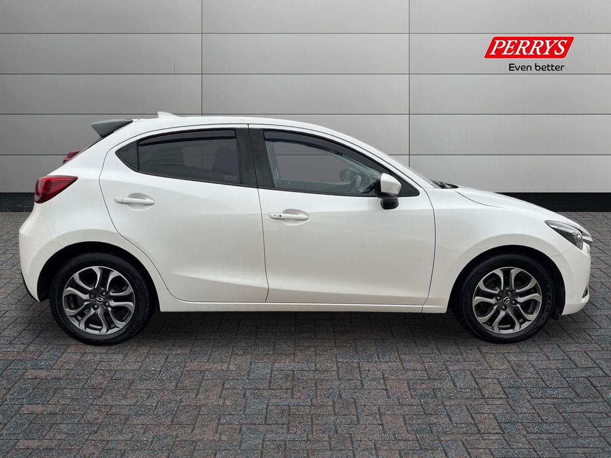 Used Mazda Mazda2 2018 for sale - 76518121: Photo 3