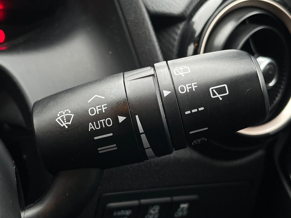 Used Mazda Mazda2 2018 for sale - 76518121: Photo 41