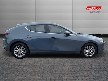 Used Mazda Mazda3 2020 for sale - 76045404: Photo 3
