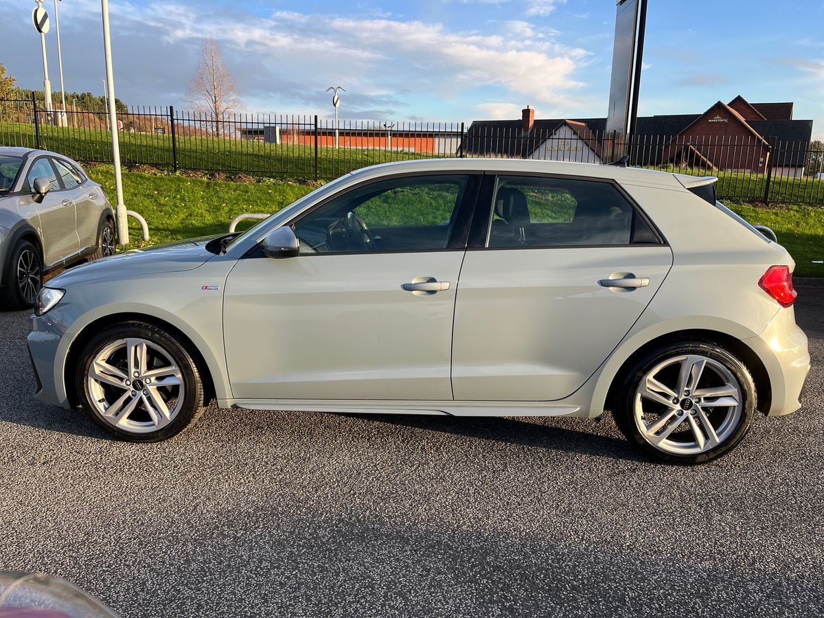 Used Audi A1 2023 for sale - 76650649: Photo 24