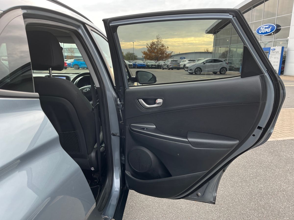 Used Hyundai KONA 2018 for sale - 76518165: Photo 30