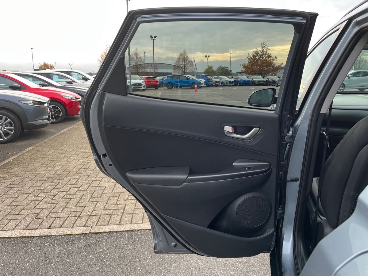 Used Hyundai KONA 2018 for sale - 76518165: Photo 31