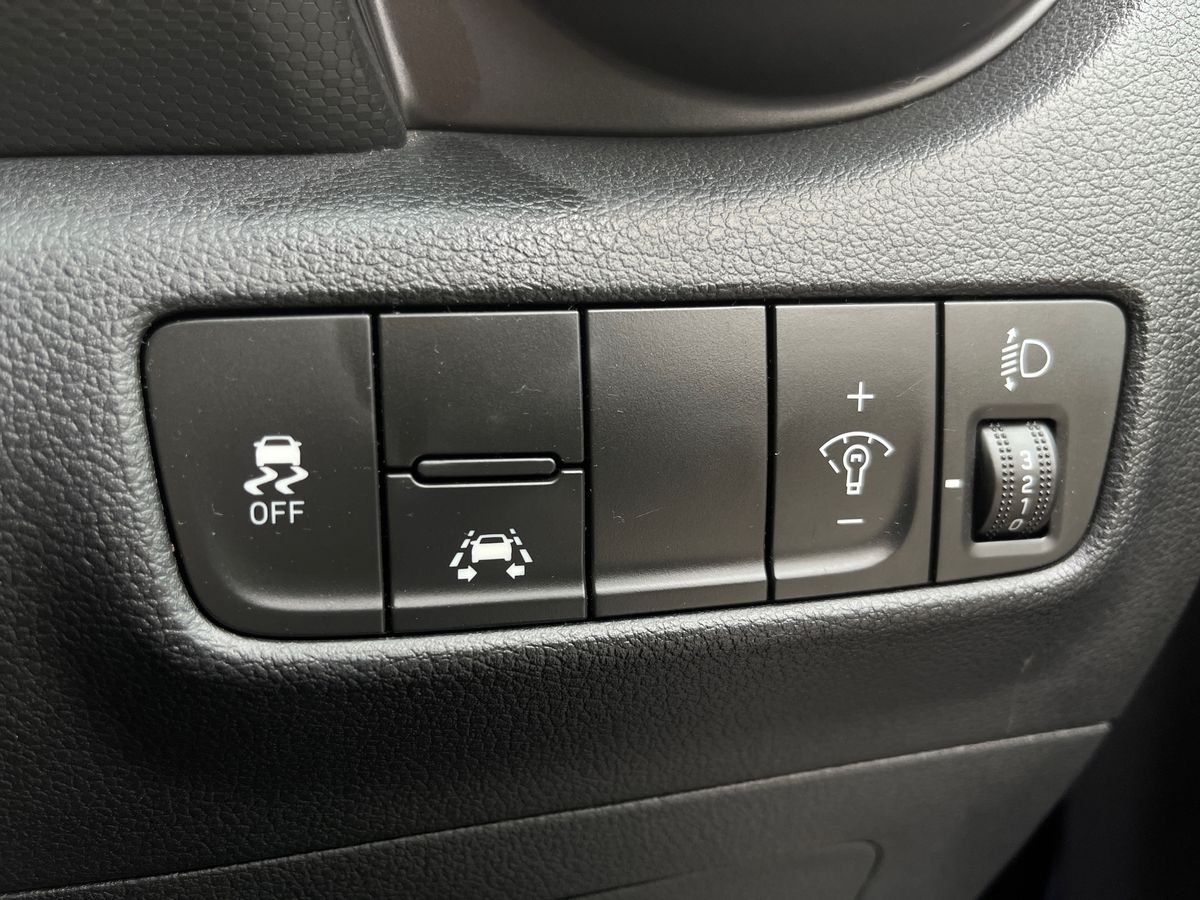 Used Hyundai KONA 2018 for sale - 76518165: Photo 45