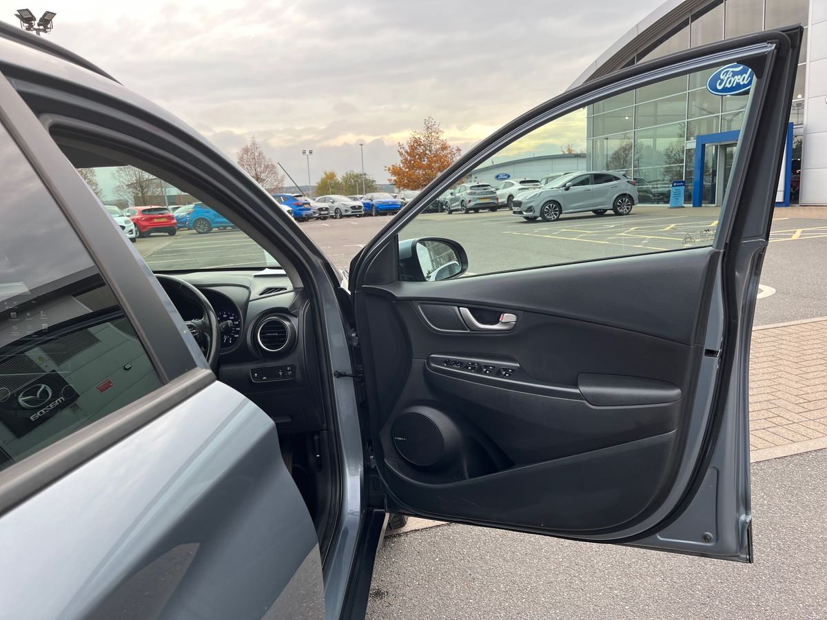 Used Hyundai KONA 2018 for sale - 76518165: Photo 46