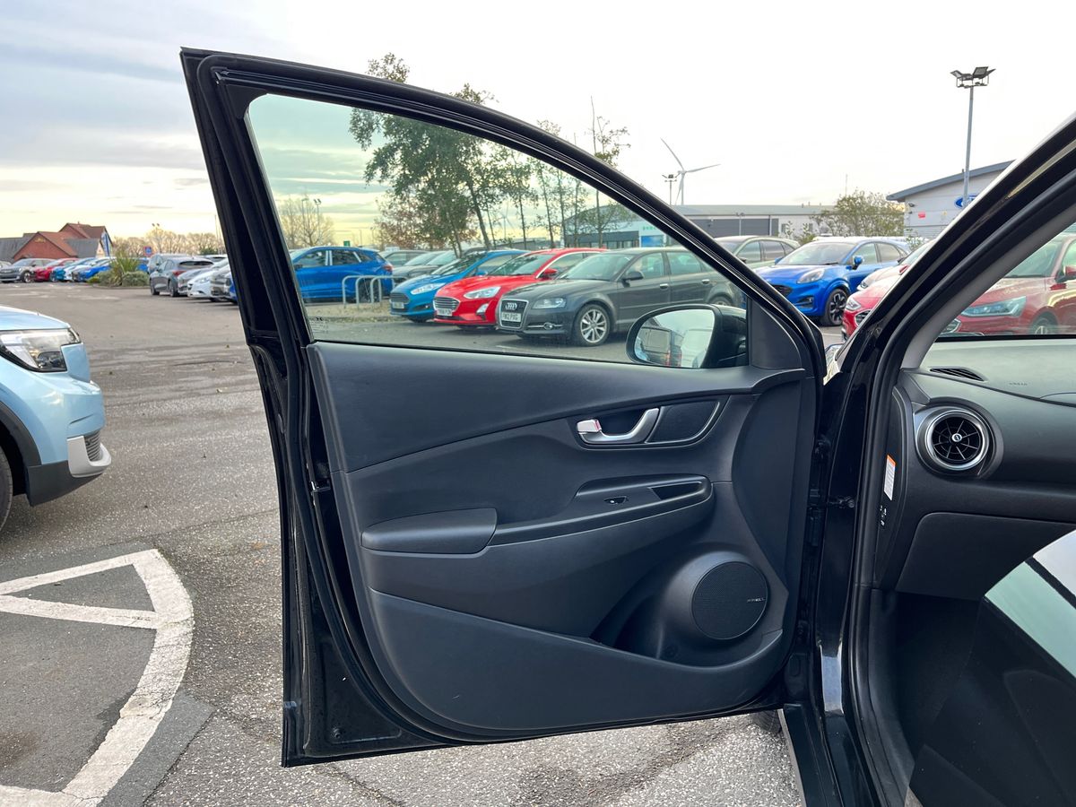 Used Hyundai KONA 2022 for sale - 76706828: Photo 33