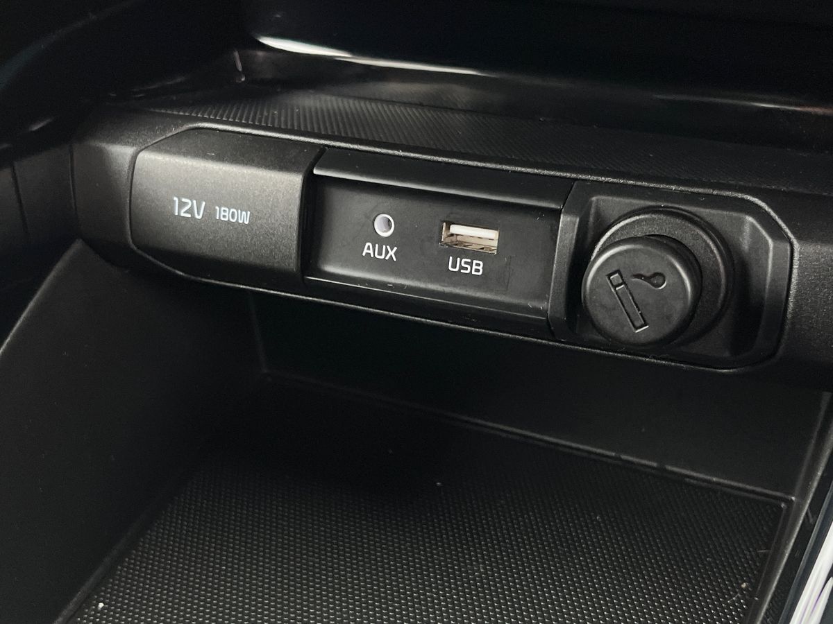 Used Kia Stonic 2020 for sale - 75904031: Photo 36