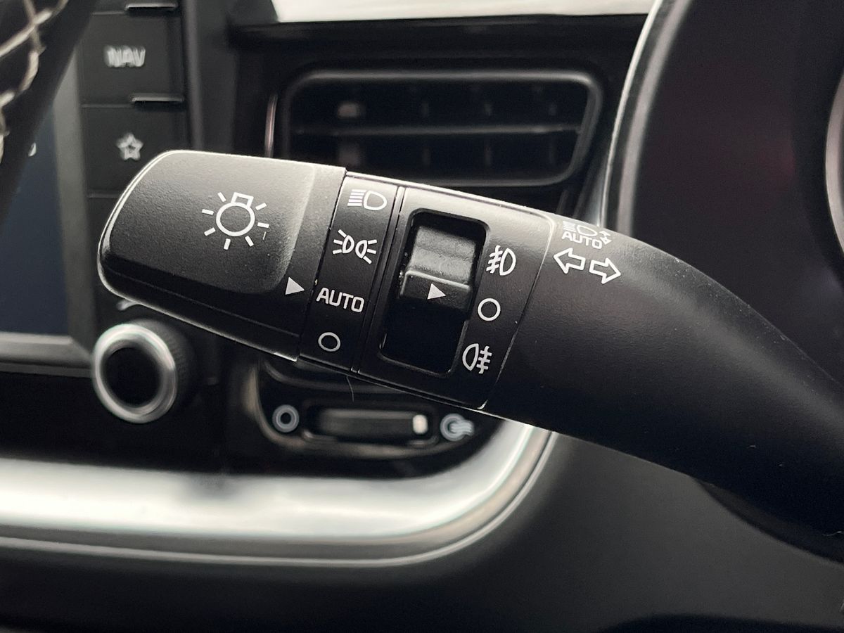 Used Kia Stonic 2020 for sale - 75904031: Photo 39